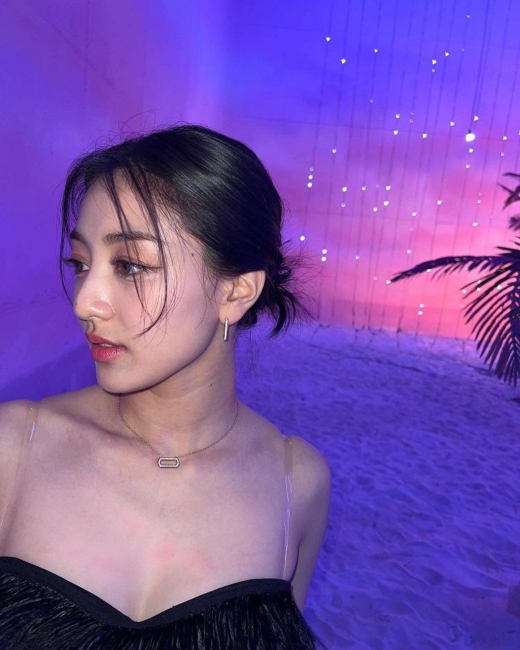 ジヒョ 胸 おっぱい 乳輪 インスタ エロ TWICE