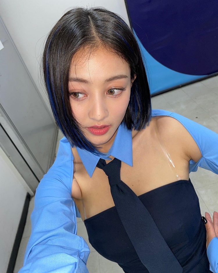 ジヒョ 胸 おっぱい 乳輪 インスタ エロ TWICE