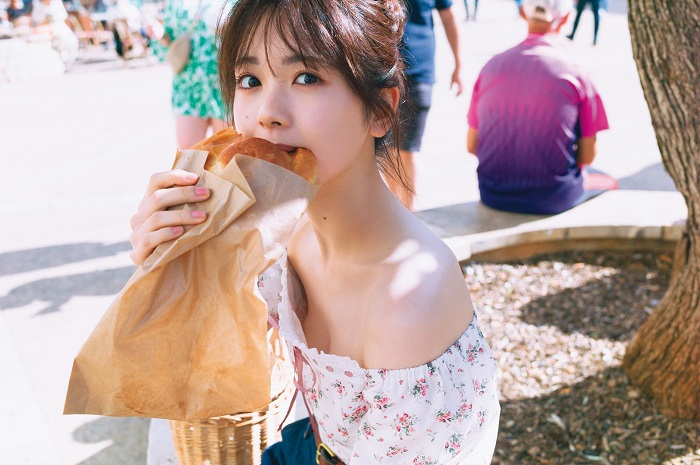 筒井あやめ 胸 巨乳 おっぱい 胸チラ 谷間 エロ 水着 ビキニ ランジェリー 下着 グラビア 写真集 乃木坂46 着衣巨乳 着衣おっぱい ノーヌード