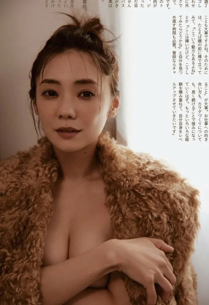 倉科カナ 胸 巨乳 おっぱい グラビア エロ 水着 ビキニ 下着 ランジェリー 濡れ場 ヌード 乳首