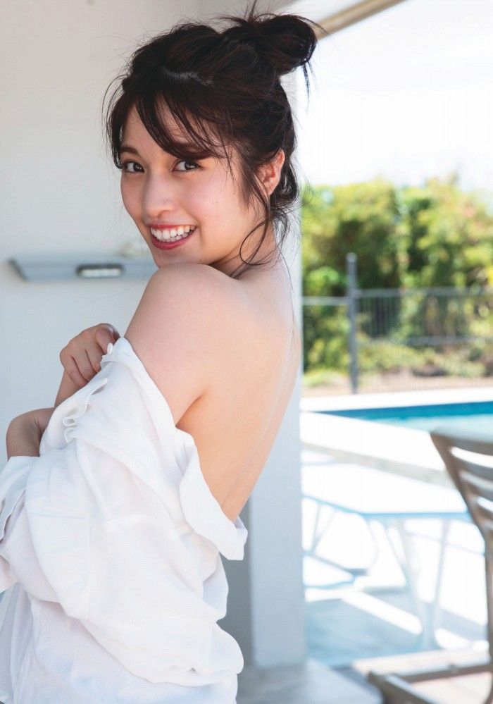 村島未悠 MIYU 胸 おっぱい 巨乳 ヌード エロ 水着 ビキニ 下着 ランジェリー グラビア 写真集 インスタ