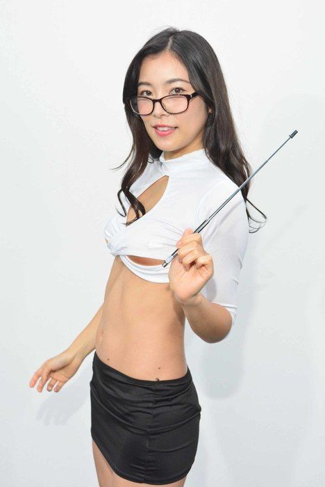 江藤菜摘 胸 おっぱい 巨乳 グラビア エロ Eカップ 写真集