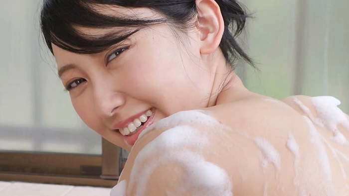 咲村良子 胸 おっぱい 巨乳 Hカップ グラビア エロ 写真集 イメージビデオ IV DVD ヌード 手ブラ 乳輪 乳首 インスタ