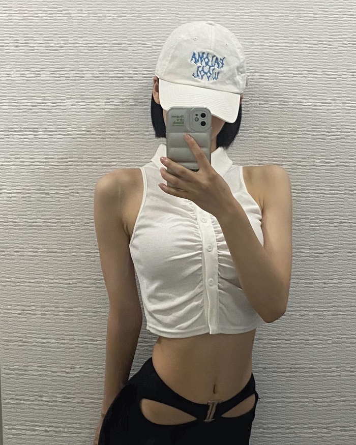 華村あすか 胸 おっぱい 巨乳 グラビア 写真集 エロ インスタ 仮面ライダー