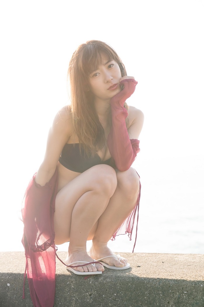 生田衣梨奈 胸 おっぱい 巨乳 グラビア エロ 写真集 インスタ ハロー!プロジェクト モーニング娘。