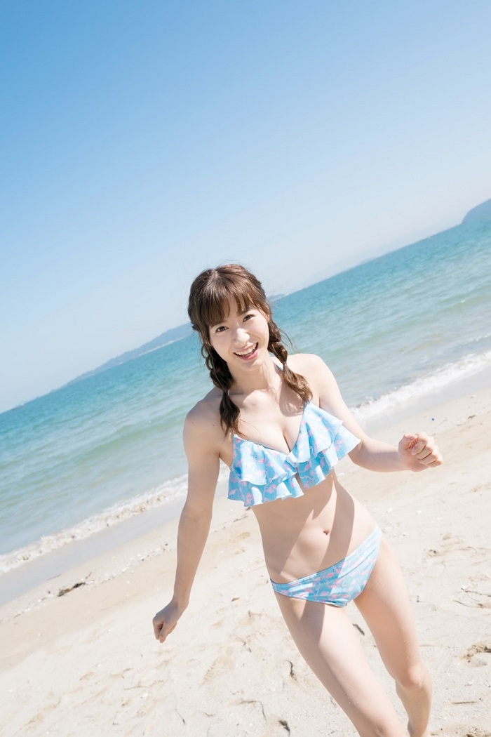 生田衣梨奈 胸 おっぱい 巨乳 グラビア エロ 写真集 インスタ ハロー!プロジェクト モーニング娘。