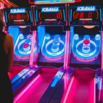 【画像】ゲーセンにパンツ丸見えの女の子いたｗｗｗ