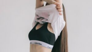 【画像】元アイドルの生着替え、人妻感すごいｗｗｗｗｗ