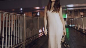 【画像】街中にとんでもねー超乳女、現れるｗｗｗｗｗｗｗｗｗｗｗｗｗｗｗｗｗｗｗｗｗｗｗｗｗｗｗｗｗ