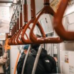 【画像】電車通勤するパンチラOLのノーブラ乳首ｗｗｗｗｗｗｗｗｗｗｗｗｗ