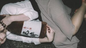 【画像】酔いつぶれた女さん、どエロすぎるｗｗｗｗ