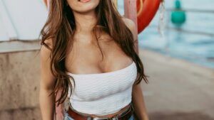 【画像】お○ぱいお姉さん、ガチの大爆乳で激シッコシコフィーバーｗｗｗｗｗ