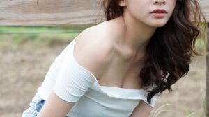 【画像】無防備な巨乳おっぱい女が前屈みになった結果ｗｗｗｗｗｗｗｗｗｗｗｗｗｗｗｗｗｗｗｗｗｗ
