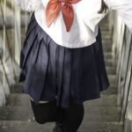 【画像】JKさん、階段で転んでパンツ丸見えになってしまうｗｗｗｗｗｗ