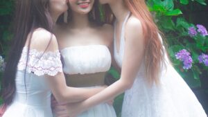 【画像】JKさん、一人だけおっぱいのレベルが違うｗｗｗ