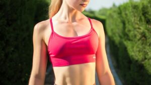 【画像】スポブラ巨乳美女、ウエスト細すぎｗｗｗｗｗｗｗｗｗｗｗｗｗｗｗｗｗｗｗ