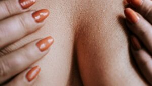 【画像】女の子の乳首、こんなにも楽しめるｗｗｗｗｗ