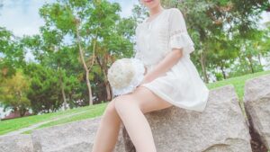 【画像】森香澄さん、衣装が透けてブラが見えてしまうｗｗｗｗ