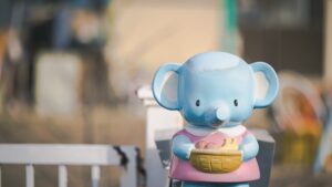 【画像】幼稚園でママさん達がコスプレした結果ｗｗｗｗ