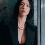 【画像】三吉彩花、乳首丸出し全裸ヌード濡れ場がエロい美巨乳おっぱい最新水着・下着グラビア写真188枚