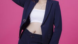 【画像】ヤンママ、とんでもない格好で入学式に来てしまうｗ