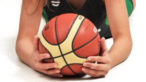 【画像】女子バスケ部のノーブラおっぱいwwwwww