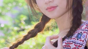 【画像】JカップのJK、実際に見るととんでもなくでかい…