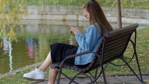 【画像】K-POPアイドル、すっぴんだと芋臭かった