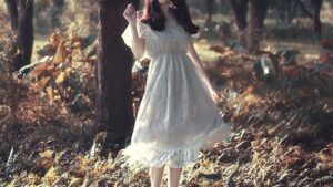 【画像】こういう見せないヌードって誰得なん？