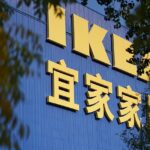 【画像】IKEAにノーパンノーブラ露出痴女現るｗｗｗ