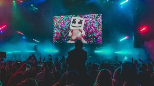 【画像】キャラクターショー、パンチラ祭りだったｗｗｗ