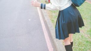 【動画】ミニスカからケツがはみ出すJK集団がエロすぎるｗｗｗ