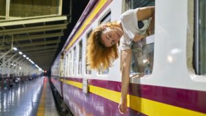 【画像】泥酔OLのパンチラｗｗｗ