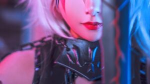 【画像】コスプレイヤーさん、おっぱいが大きすぎる。