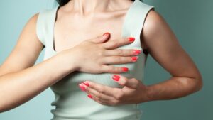 【画像】生放送中に自分のお胸とおま♡こを触りだす女子アナがエロいｗｗｗ