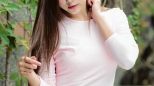【画像】瑠川リナとかいうAV女優だと言うことを疑いたくなるくらい可愛い女ぁｗｗｗｗ