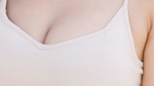 【画像】菊地姫奈さん(21)、豊かな乳房を披露するｗｗｗ