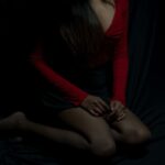 【動画】むき出しおっぱいよりこういう着衣ぷるるんノーブラおっぱいの方が興奮するのは何故なのかwww